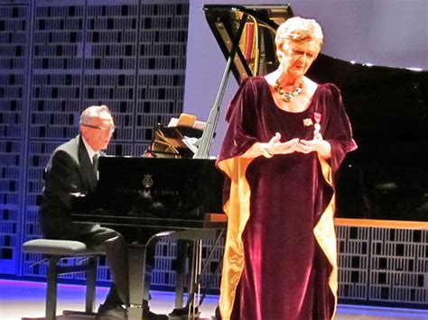 CintaLaura Kirsch's Helsinki Concert: A Melodic Tsunami of Joy!